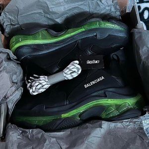 Balinciaga triple s